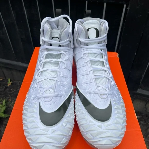 Men’s Size 15 Nike Force Savage Pro Mid Football Cleats White PE Oregon Ducks